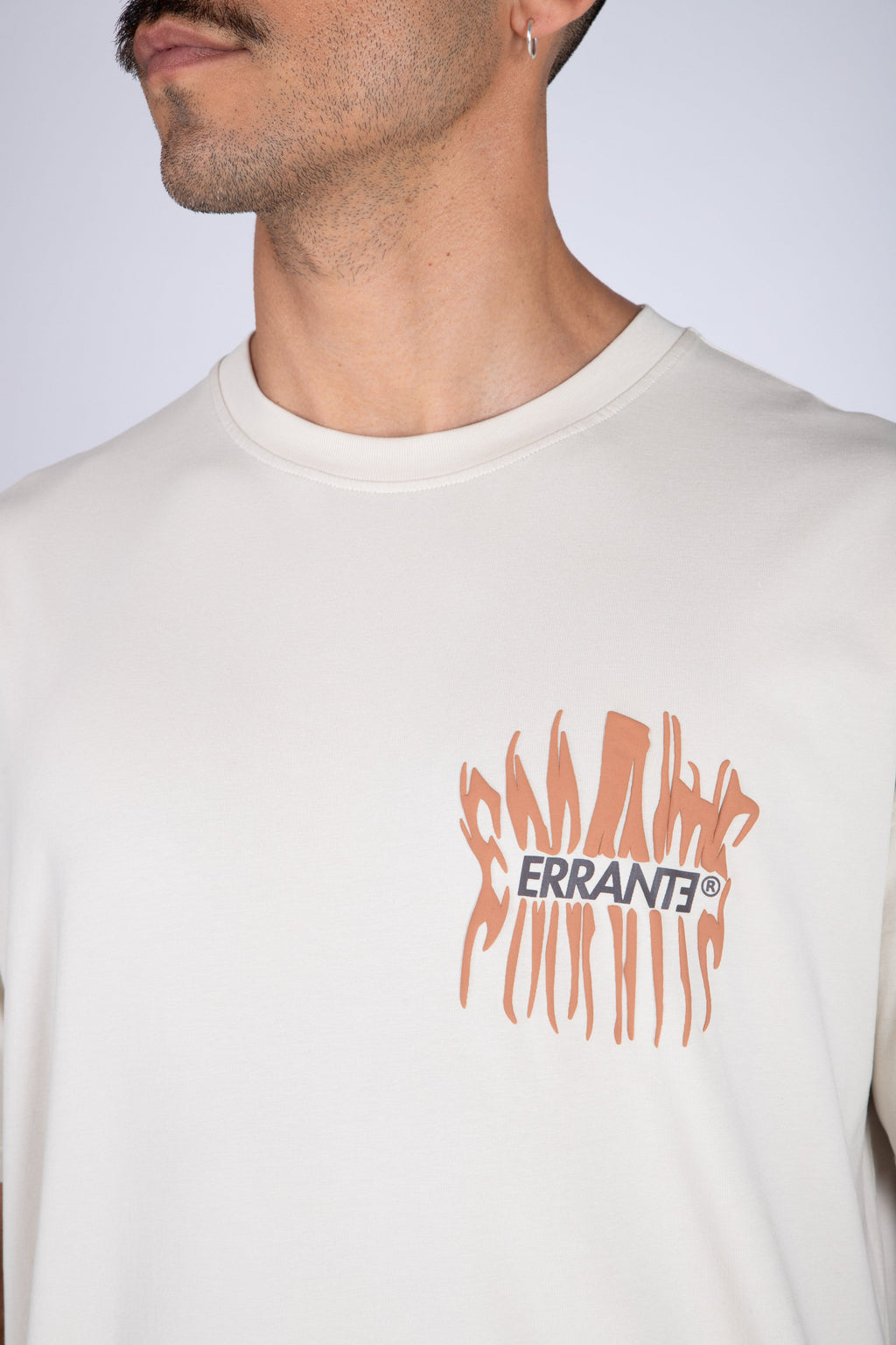 Polera Manga Corta Board Beige ERRANTE