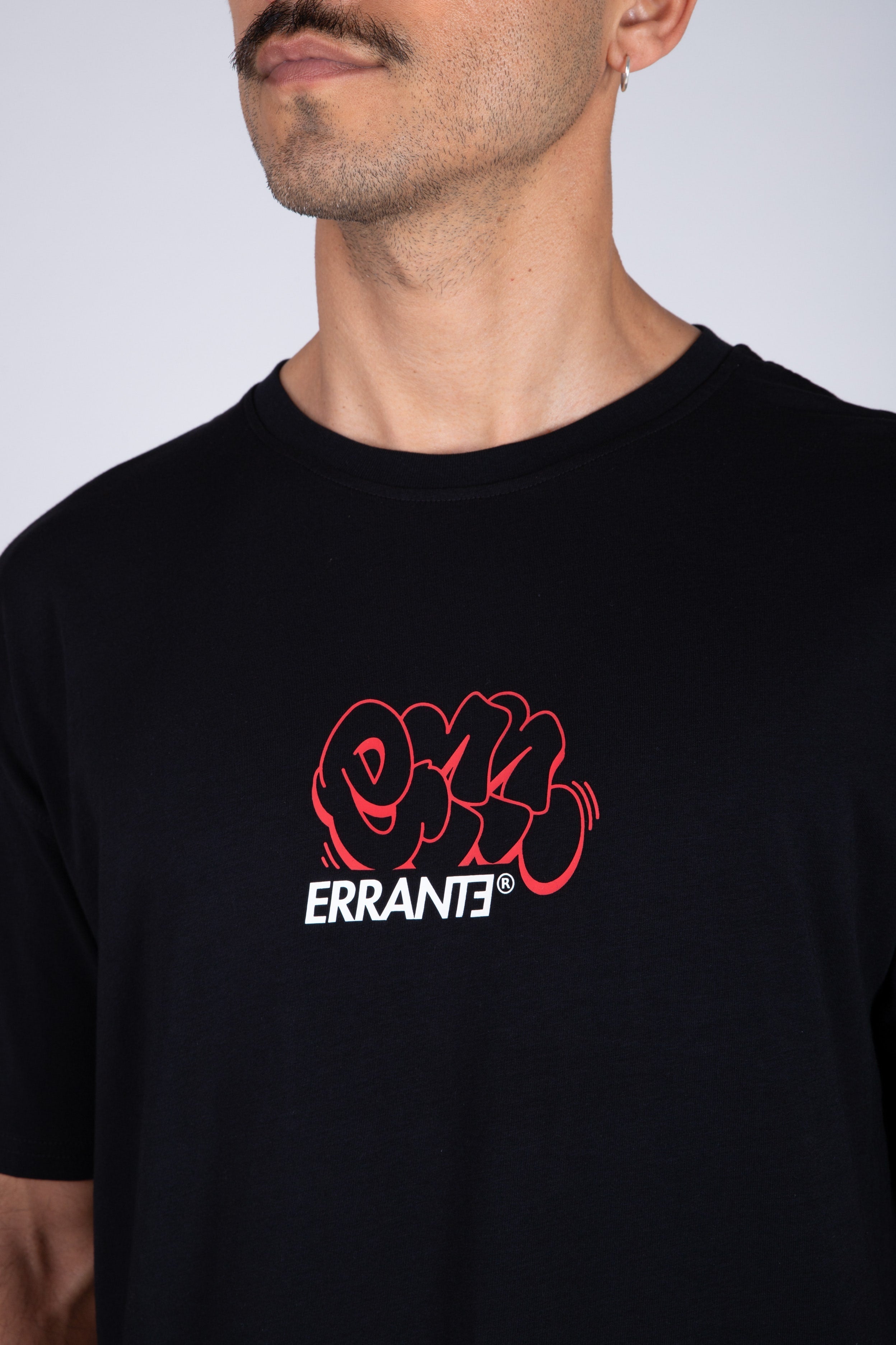 Polera Manga Corta Afterlife Negro ERRANTE