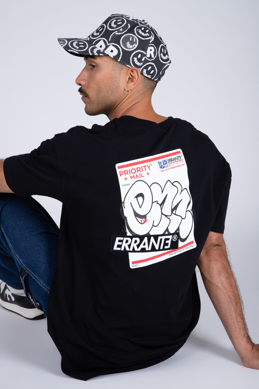 Polera Manga Corta Afterlife Negro ERRANTE