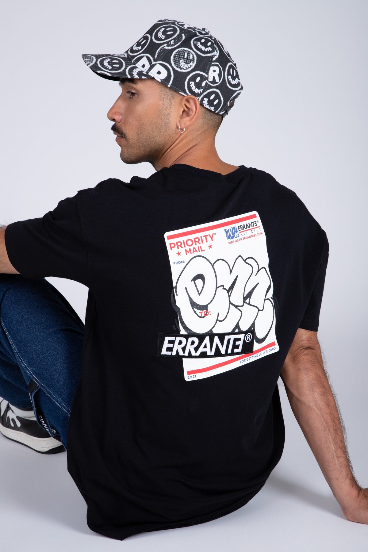 Polera Manga Corta Afterlife Negro ERRANTE