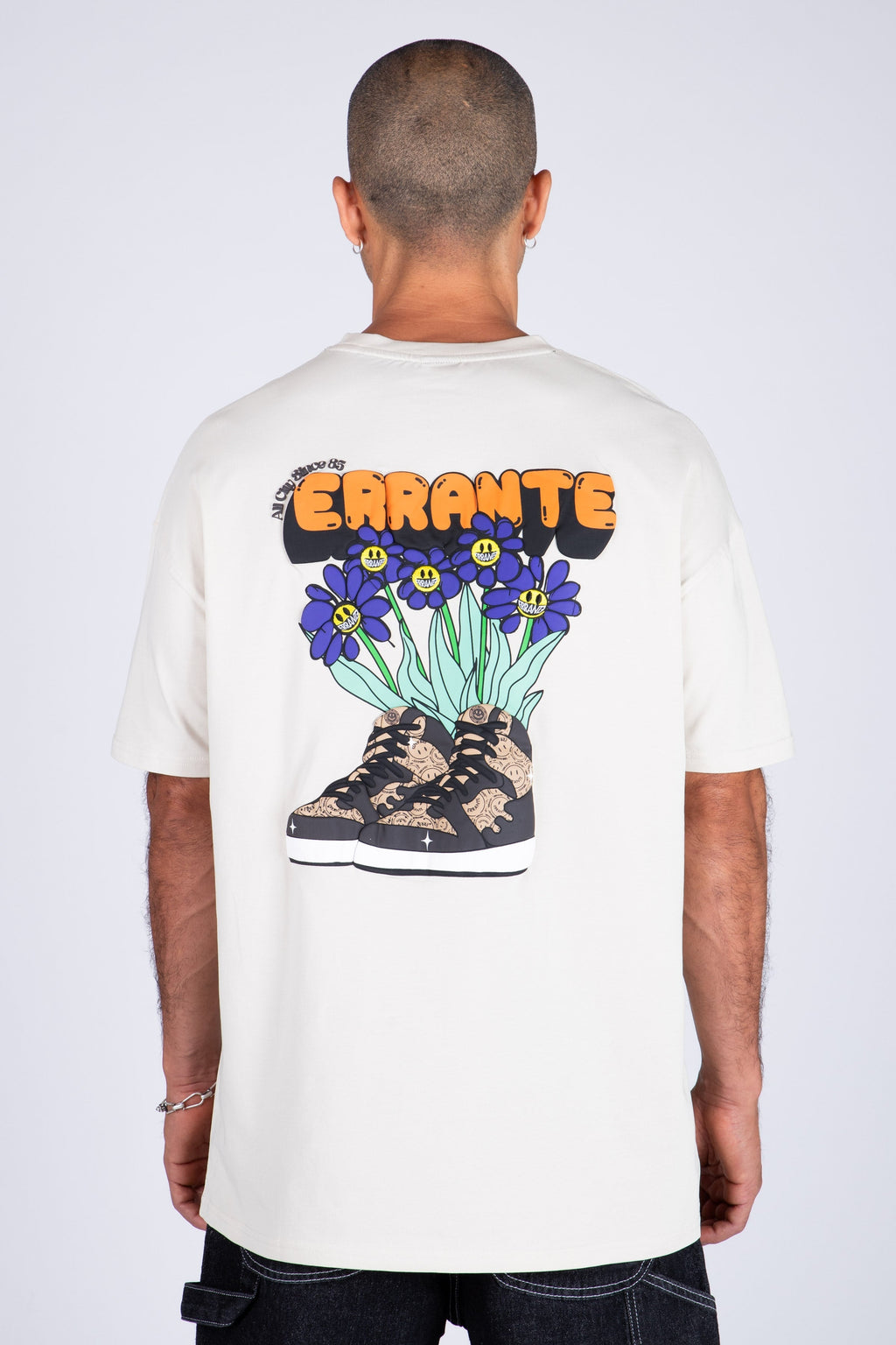 Polera Manga Corta Sneakerpot Beige ERRANTE