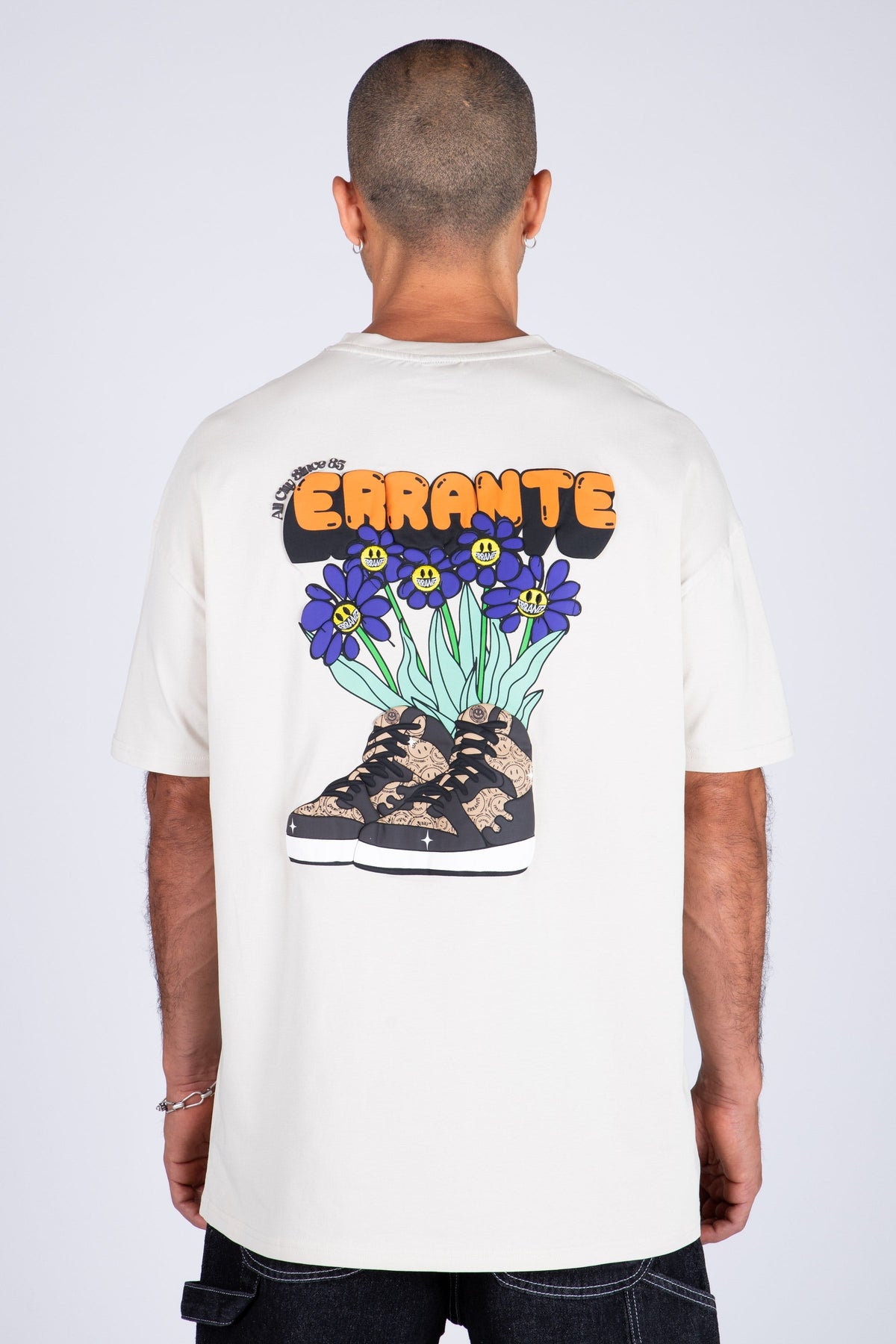 Polera Manga Corta Sneakerpot Beige ERRANTE
