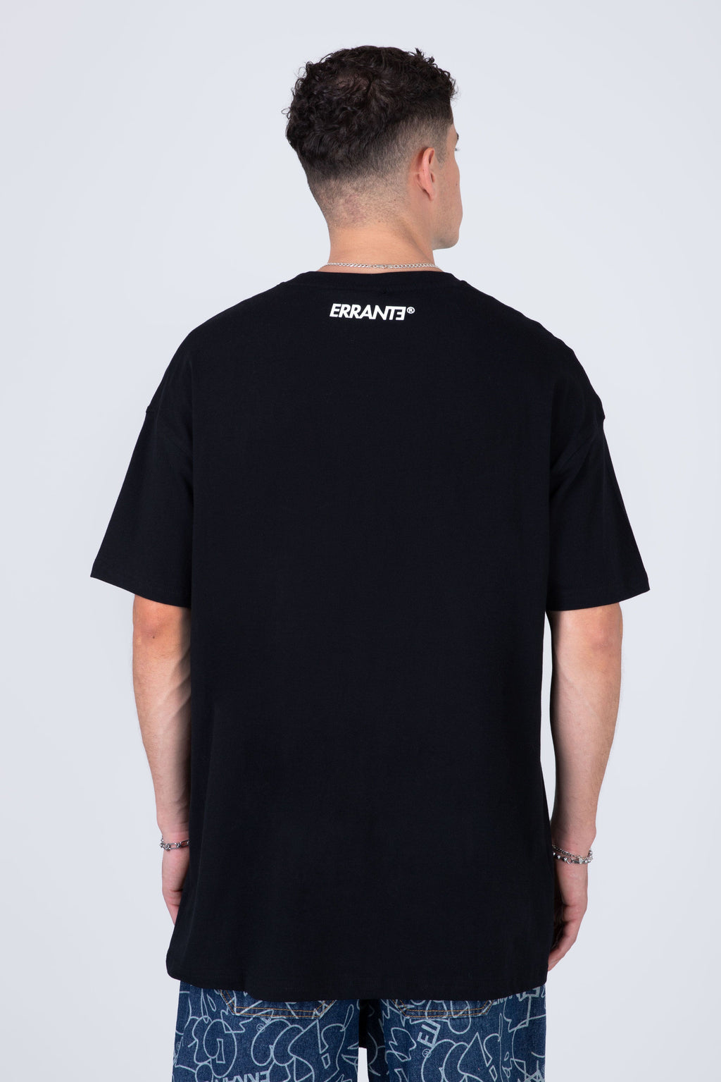 Polera Manga Corta Crosslife Negro ERRANTE