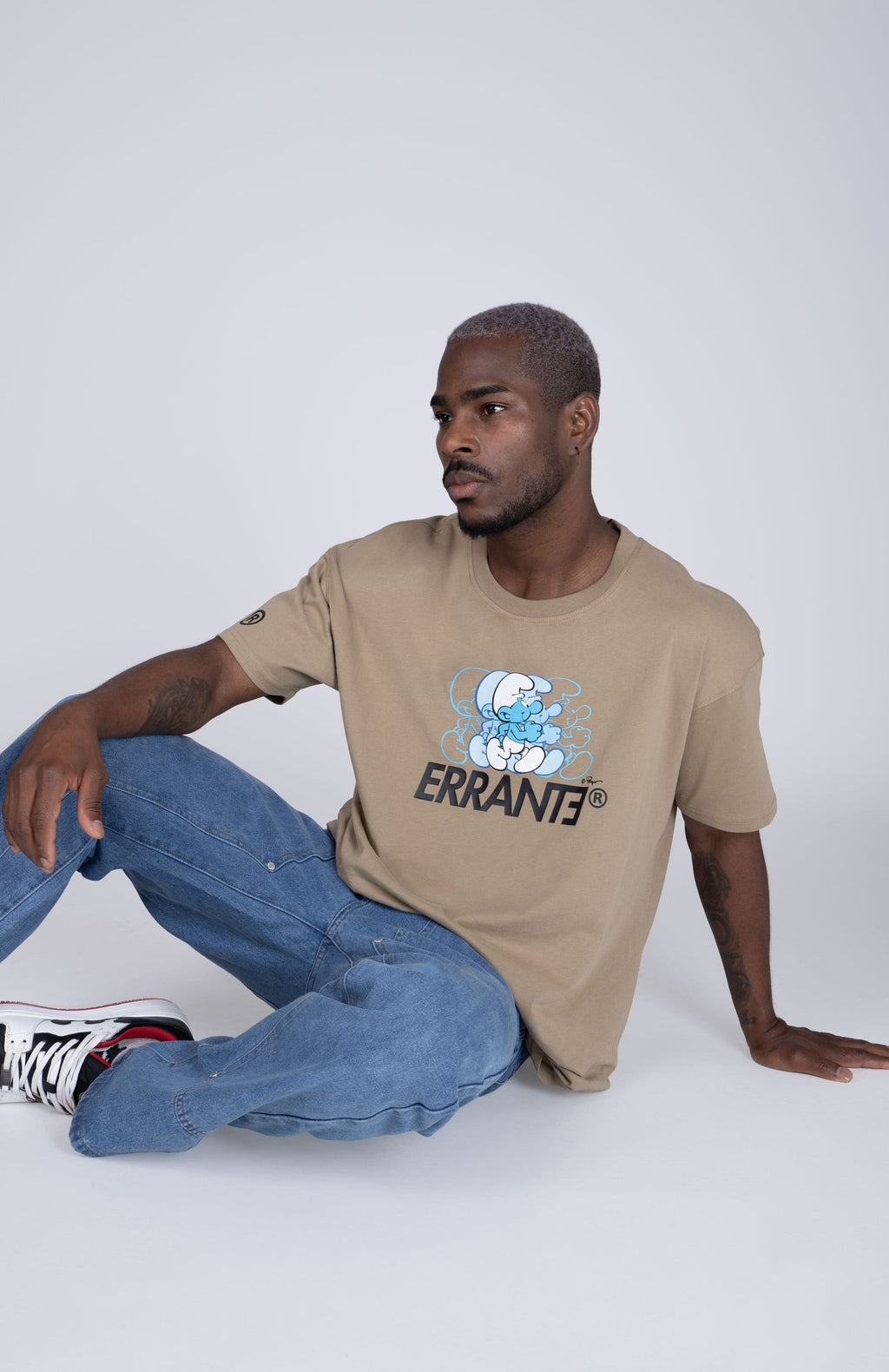 Polera Manga Corta Pitufos Chilly Beige ERRANTE