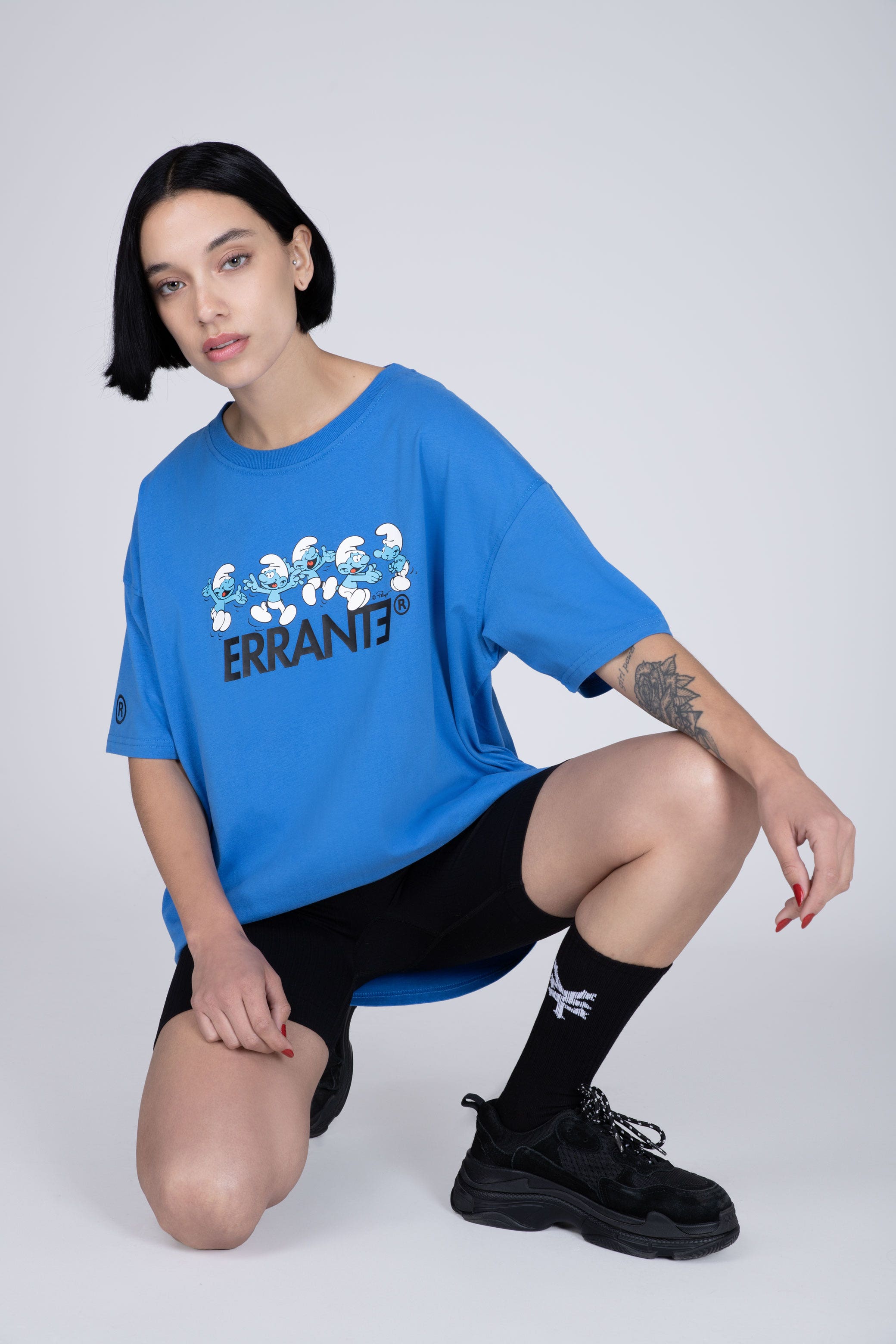 Polera Manga Corta Pitufos Village Azul ERRANTE