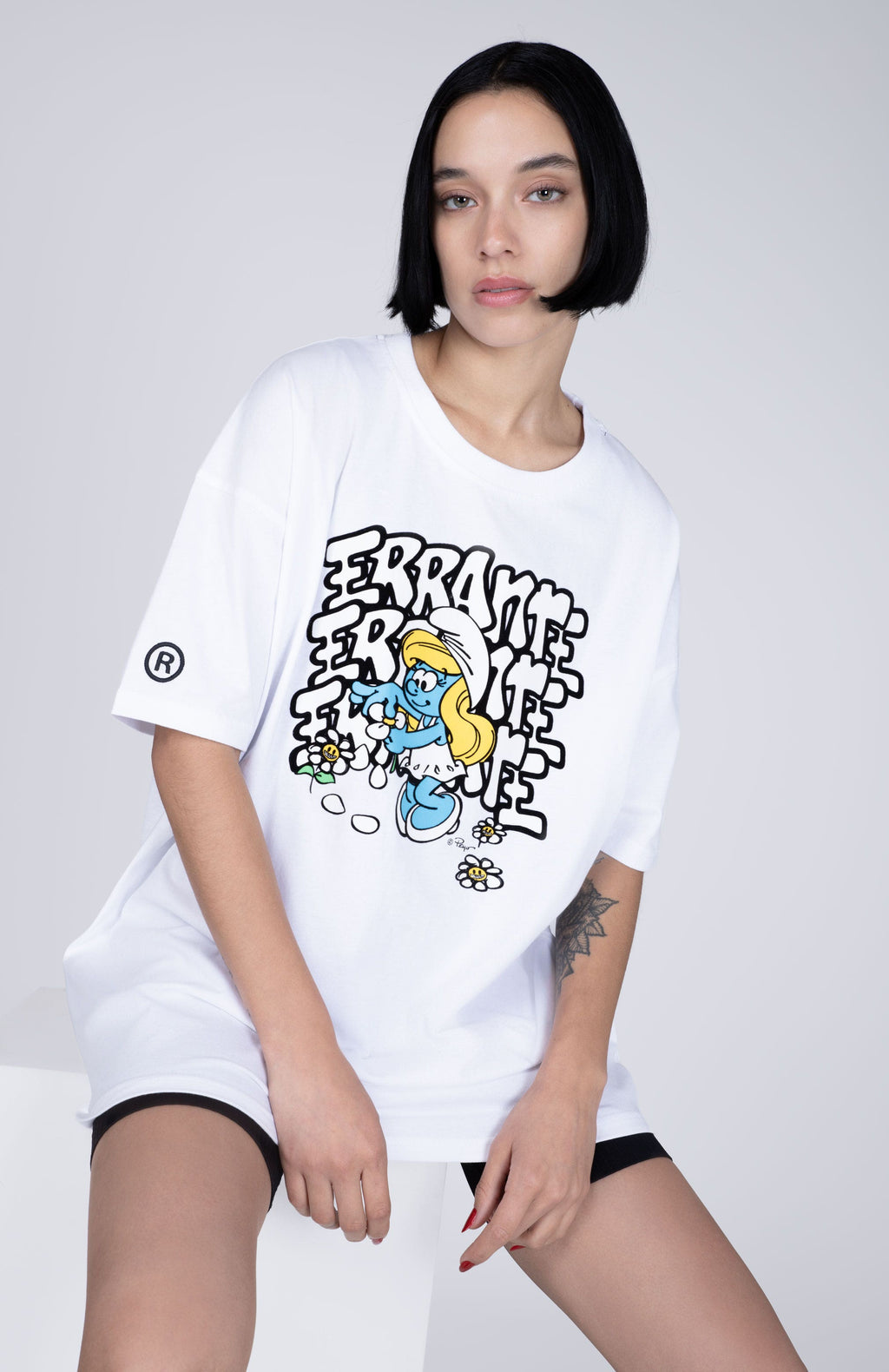 Polera Manga Corta Pitufos Smufette Blanco ERRANTE