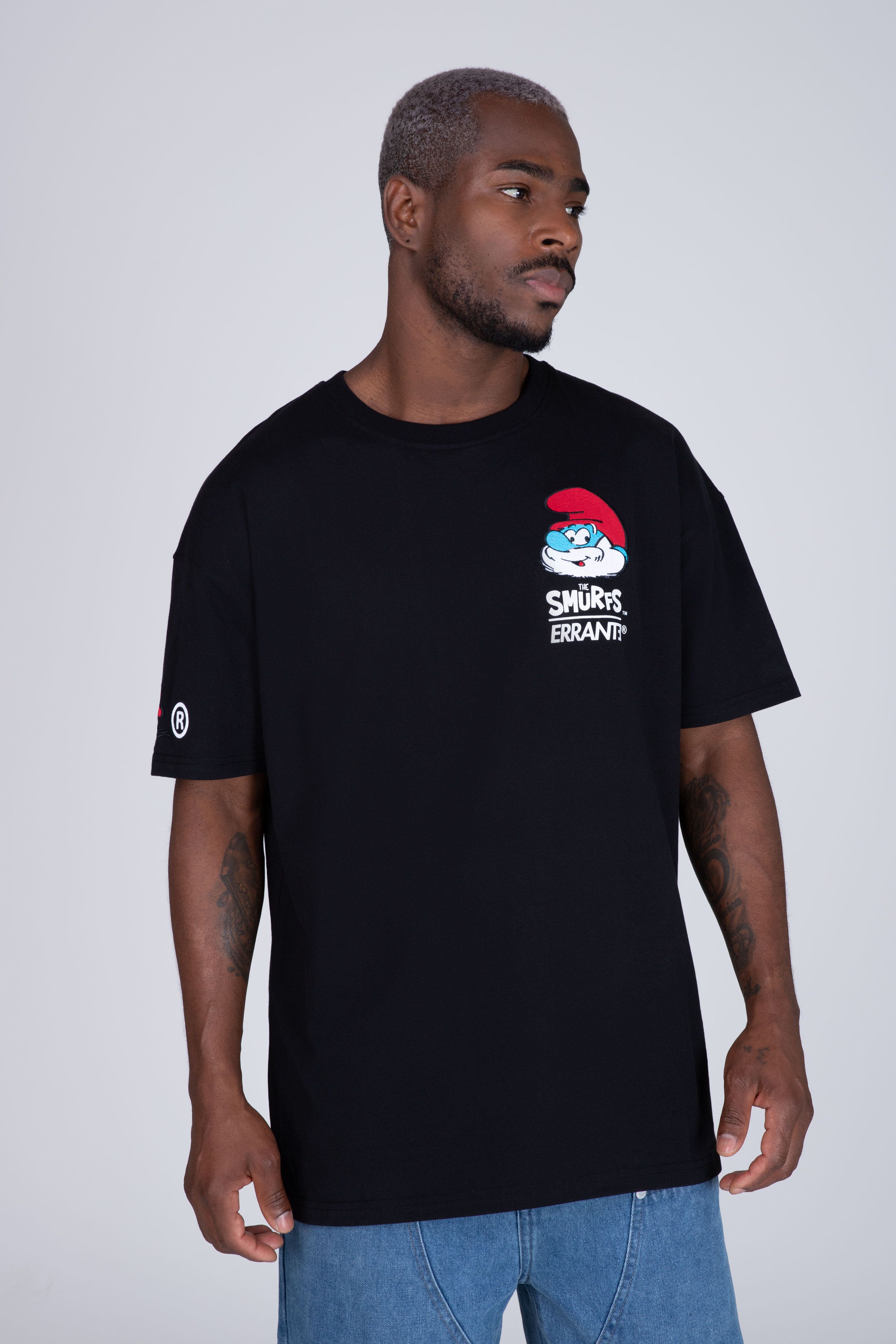 Polera Manga Corta Pitufos Papasmurf Negro ERRANTE