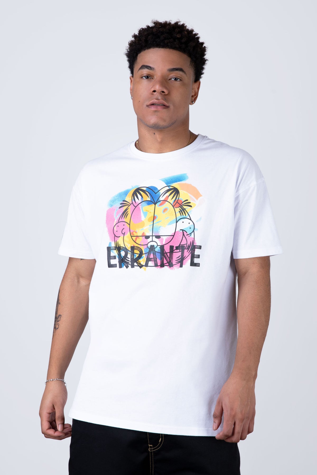 Polera Manga Corta Garfield Rainbow Blanco ERRANTE