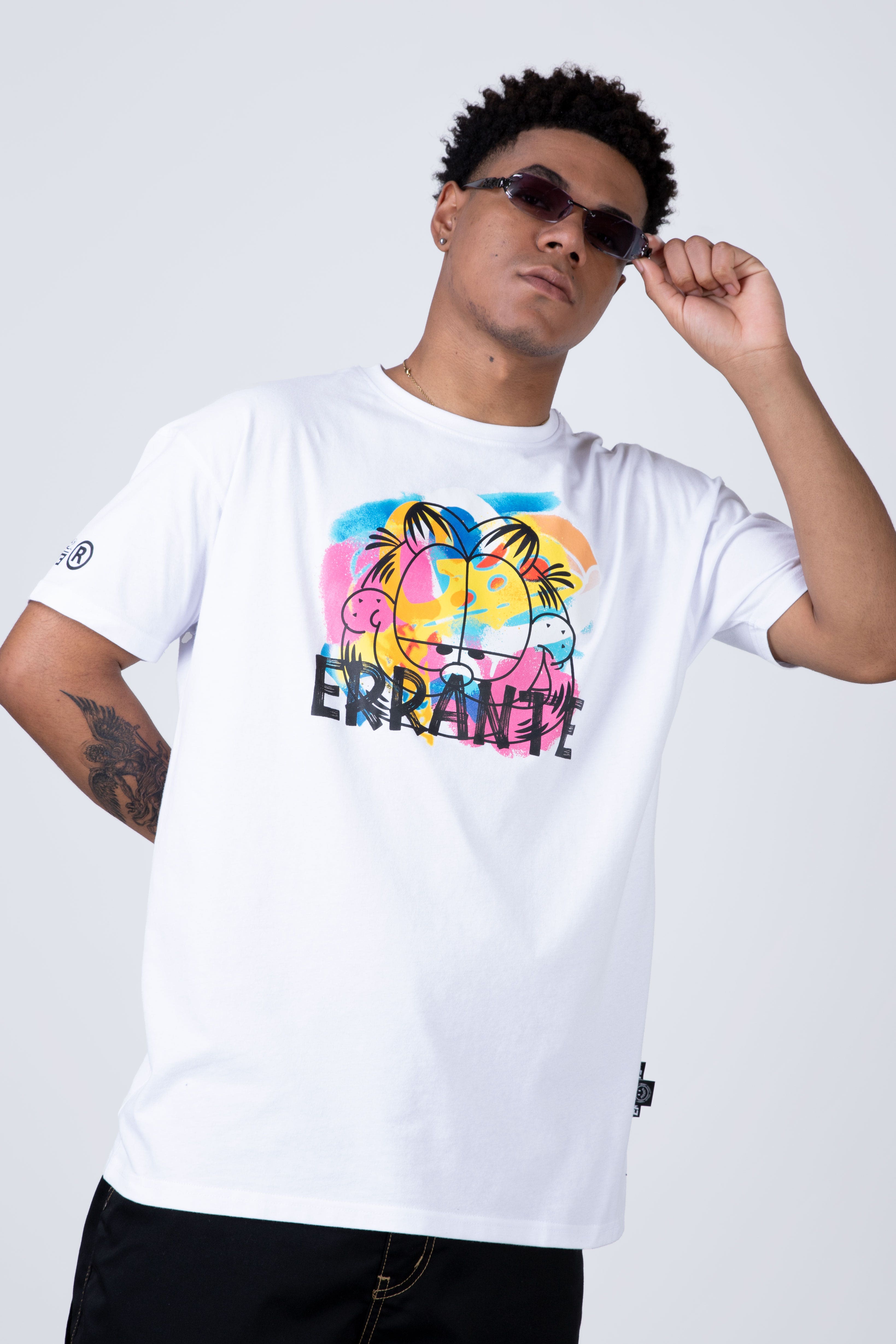 Polera Manga Corta Garfield Rainbow Blanco ERRANTE