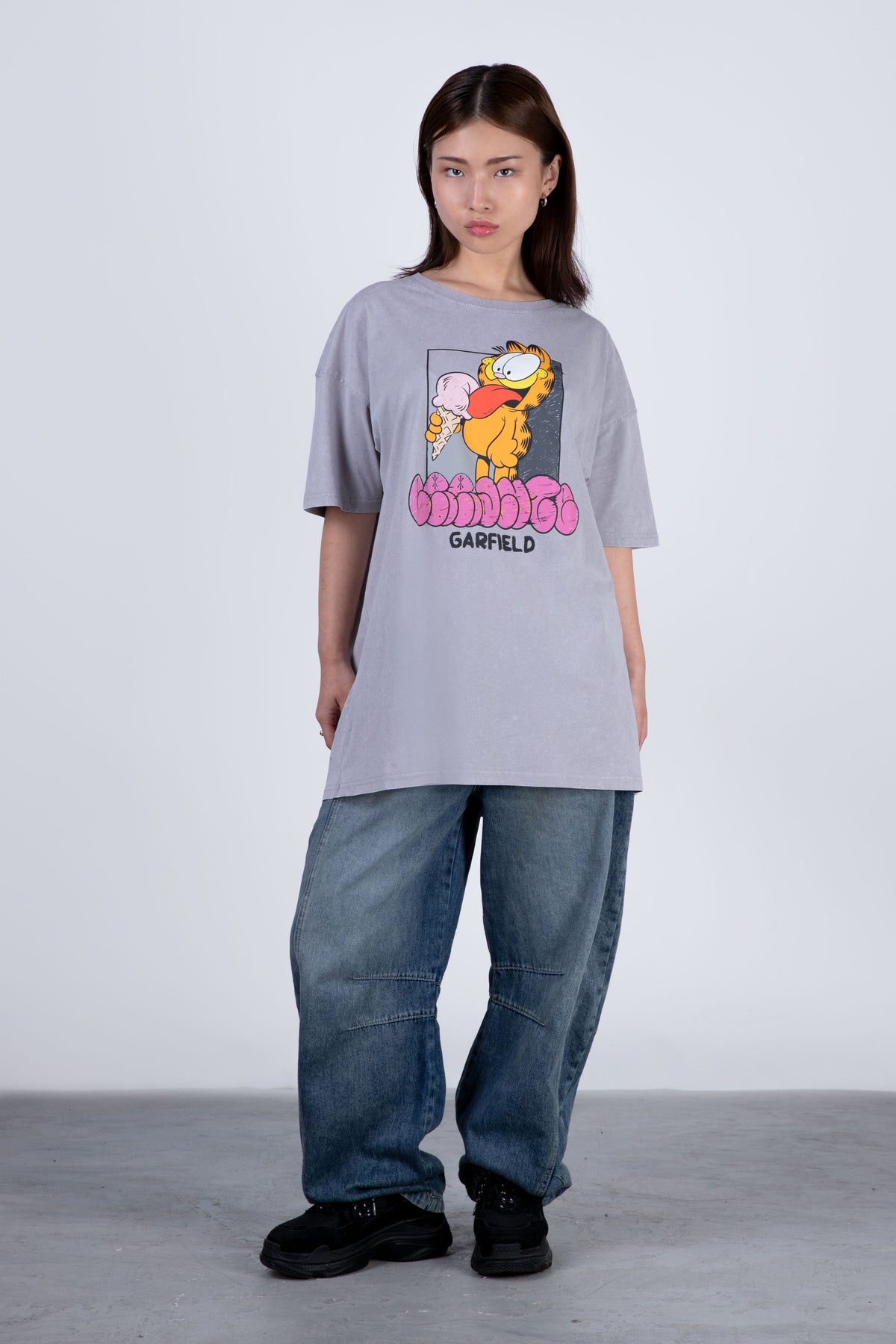 Polera Manga Corta Garfield Icecream Gris ERRANTE