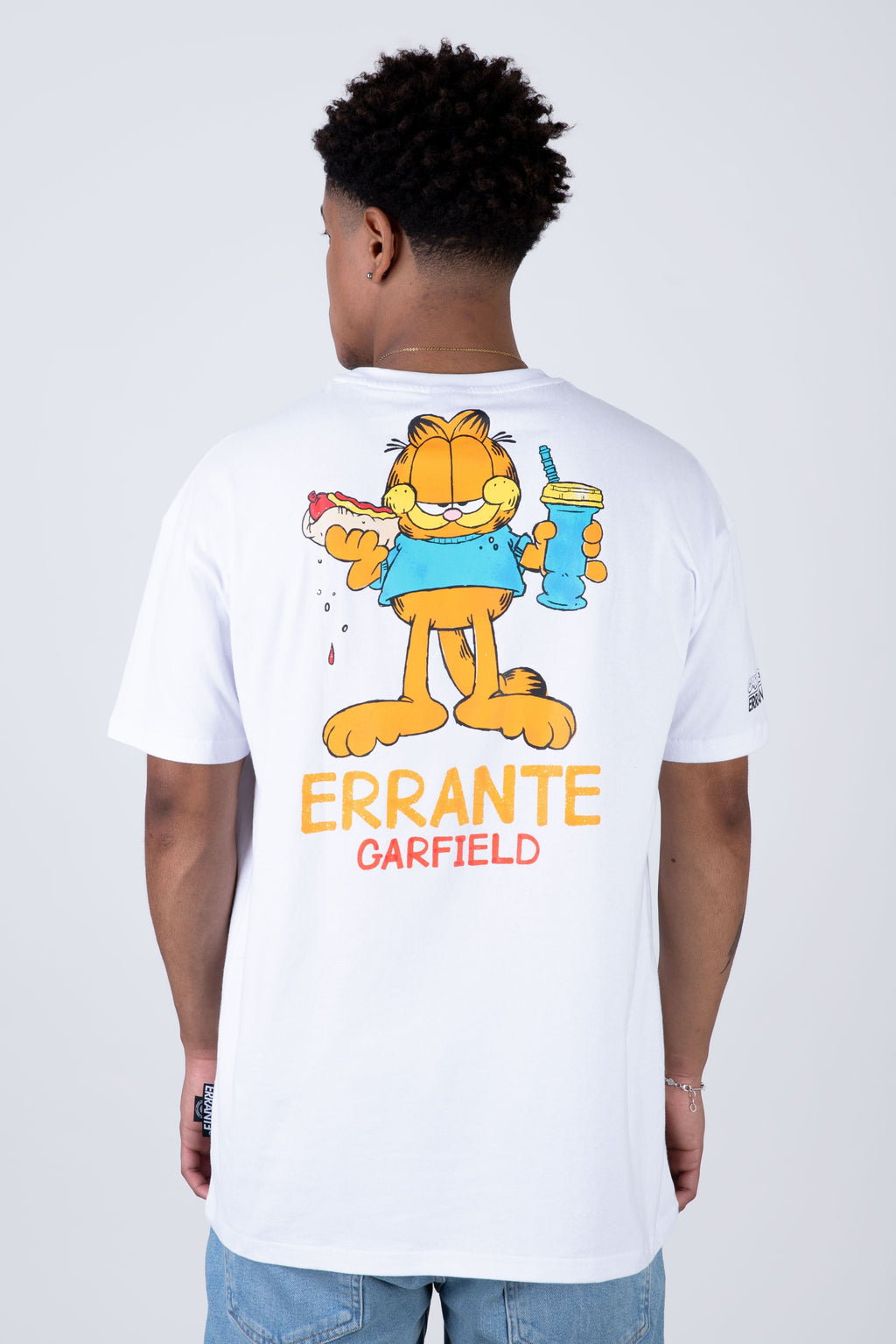 Polera Manga Corta Garfield Streetfood Blanco ERRANTE