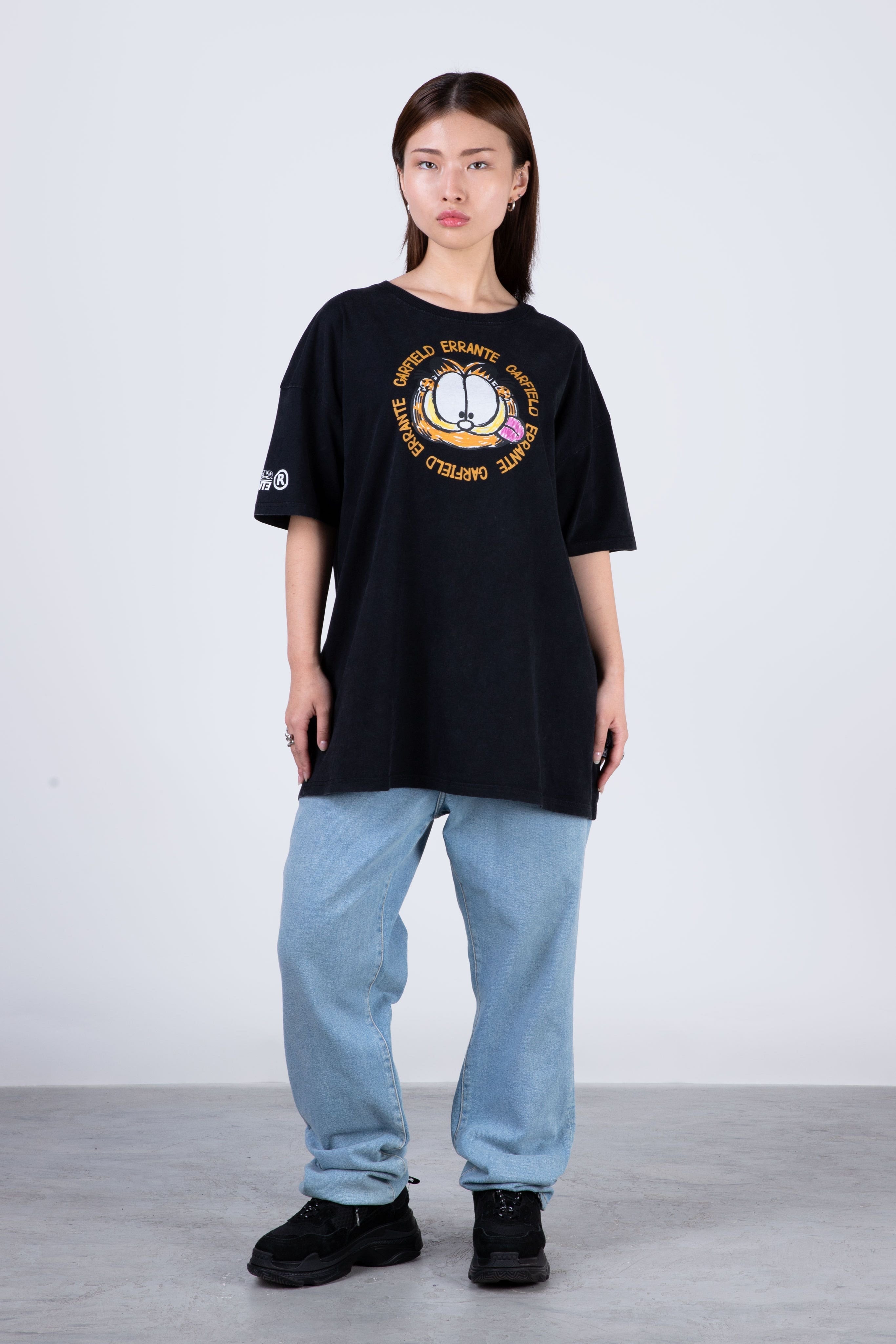 Polera Manga Corta Garfield Crayon Gris ERRANTE