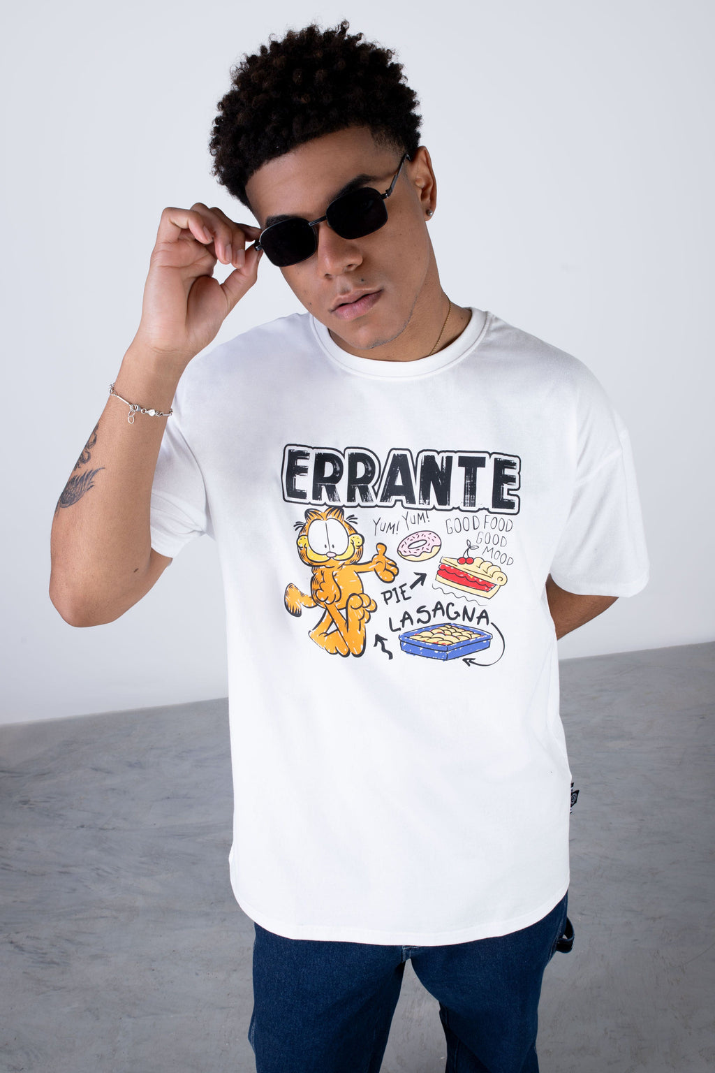 Polera Manga Corta Garfield Spread Beige ERRANTE