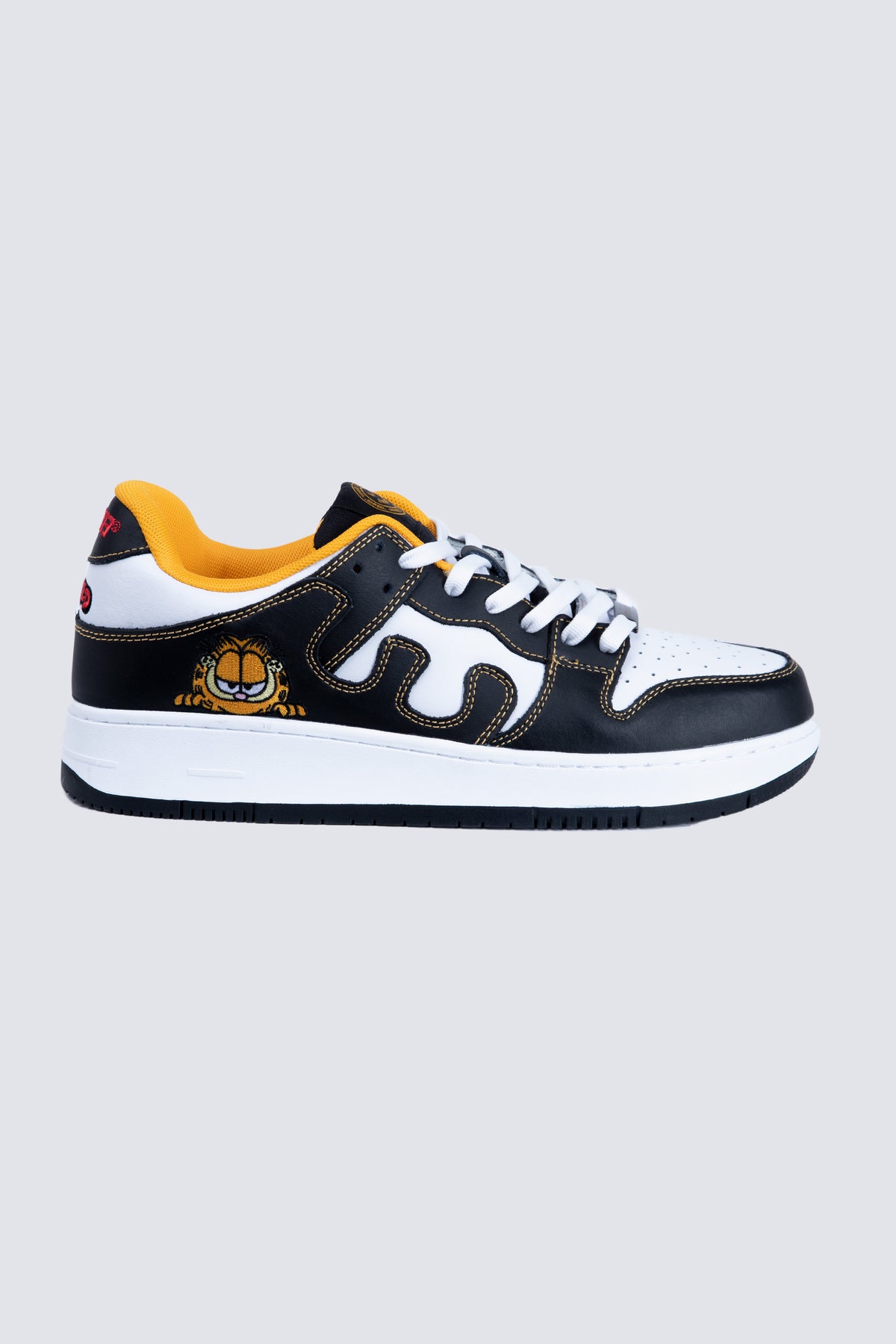 Zapatilla Garfield Smirk Low Negro