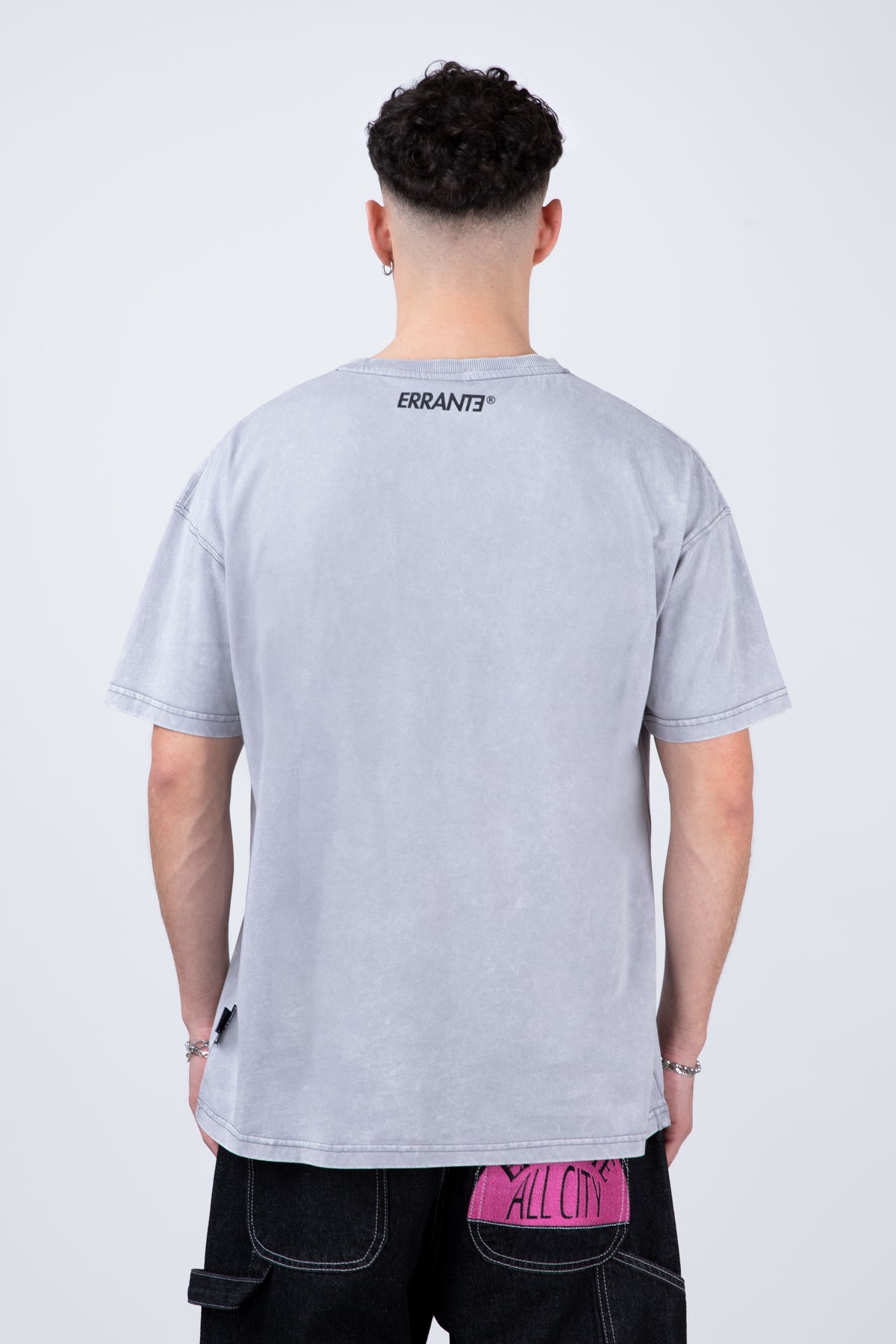 Polera Manga Corta Andeshood Gris