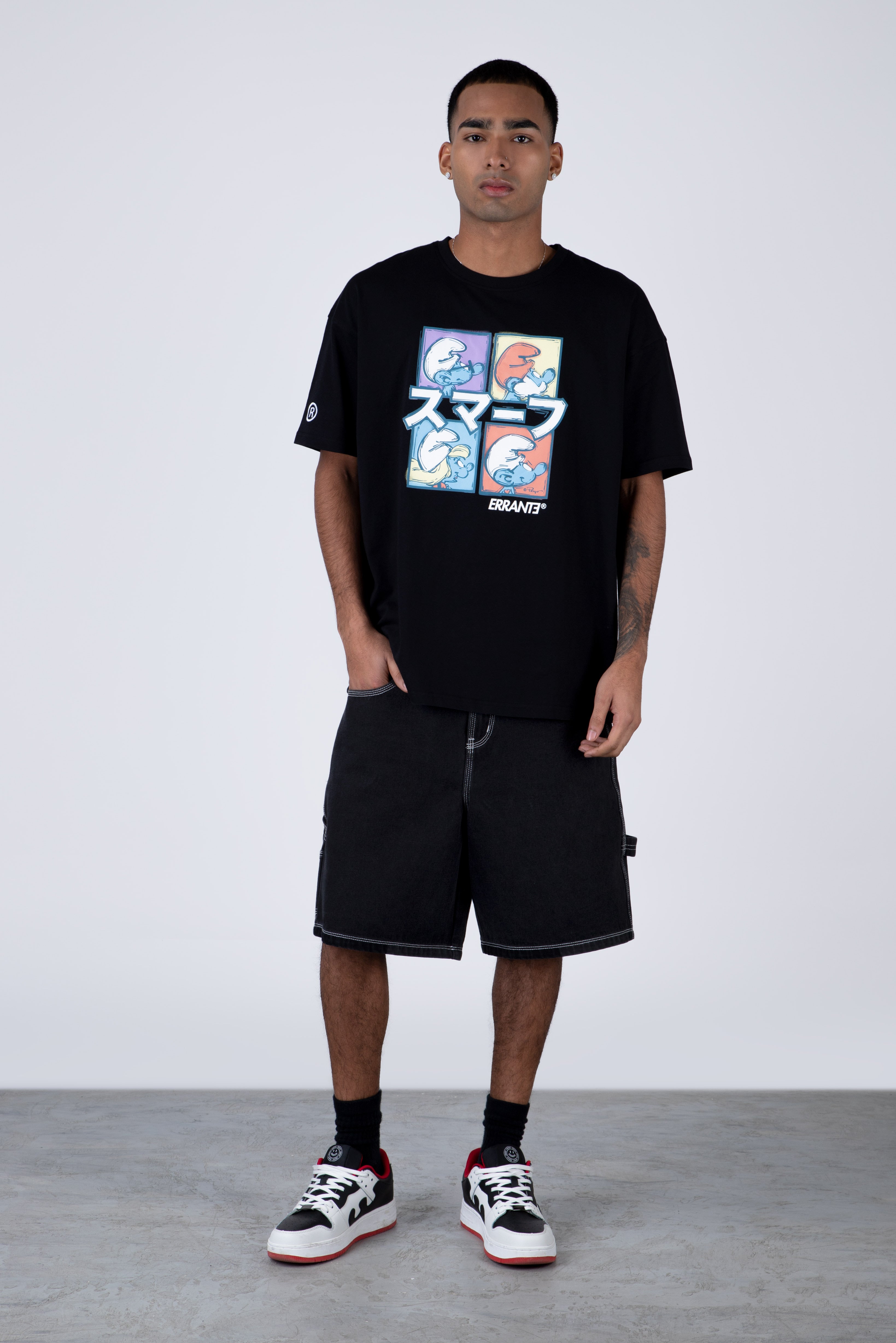 Polera Manga Corta Pitufos 4Smurfs Negro