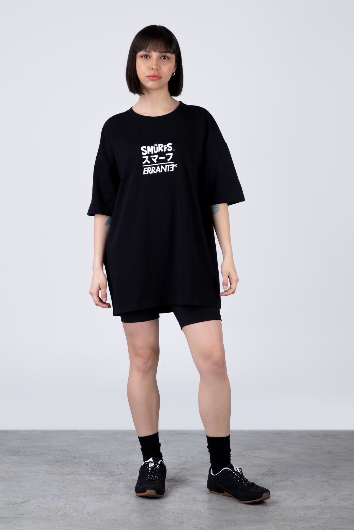 Polera Manga Corta Pitufos Attention Negro