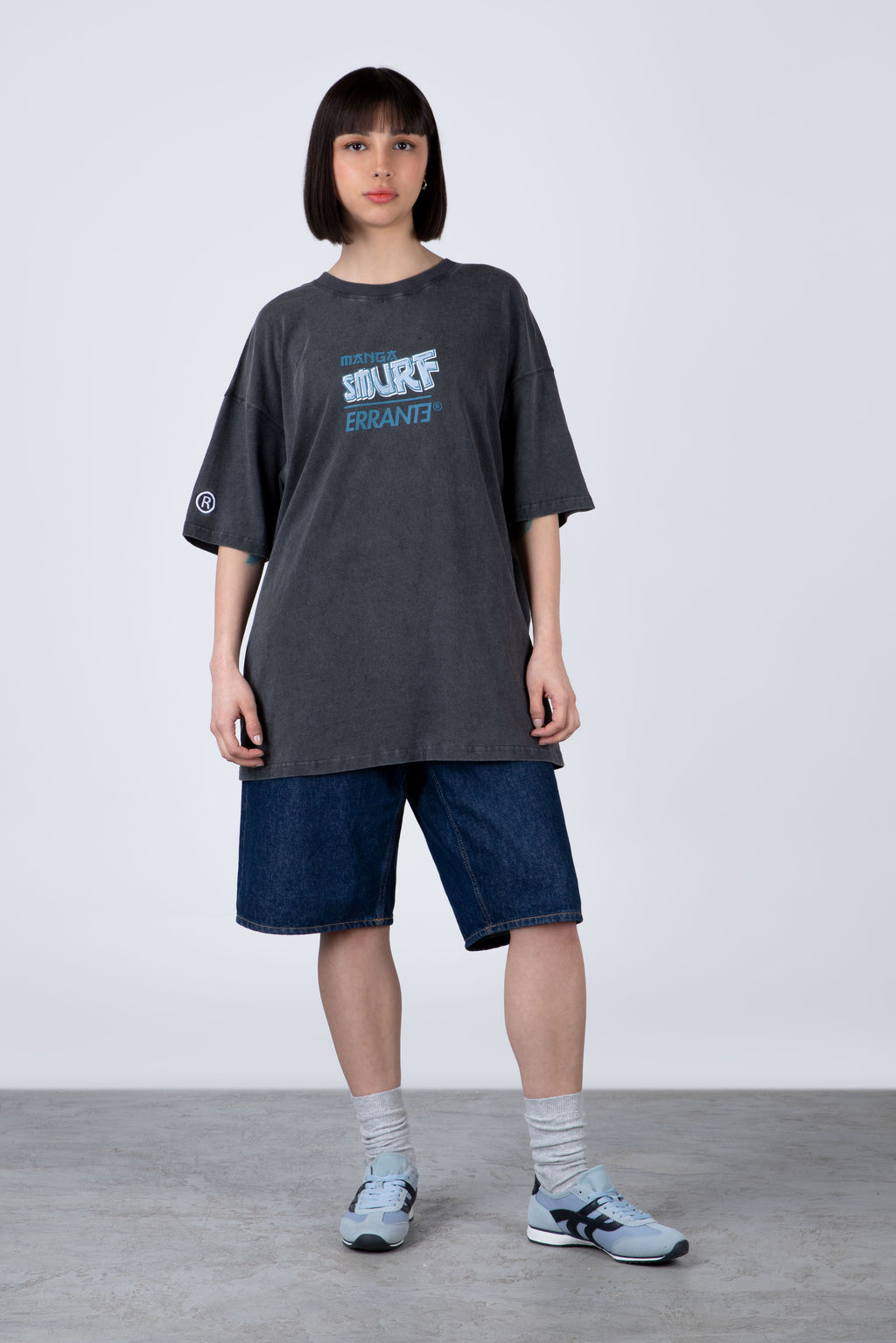 Polera Manga Corta Pitufos Scape Gris