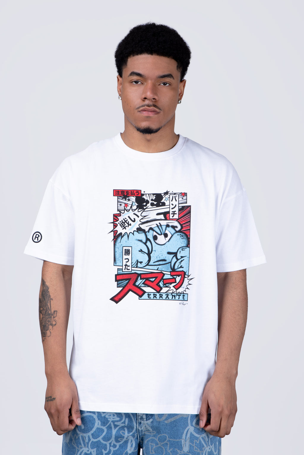 Polera Manga Corta Pitufos Angrysmurf Blanco