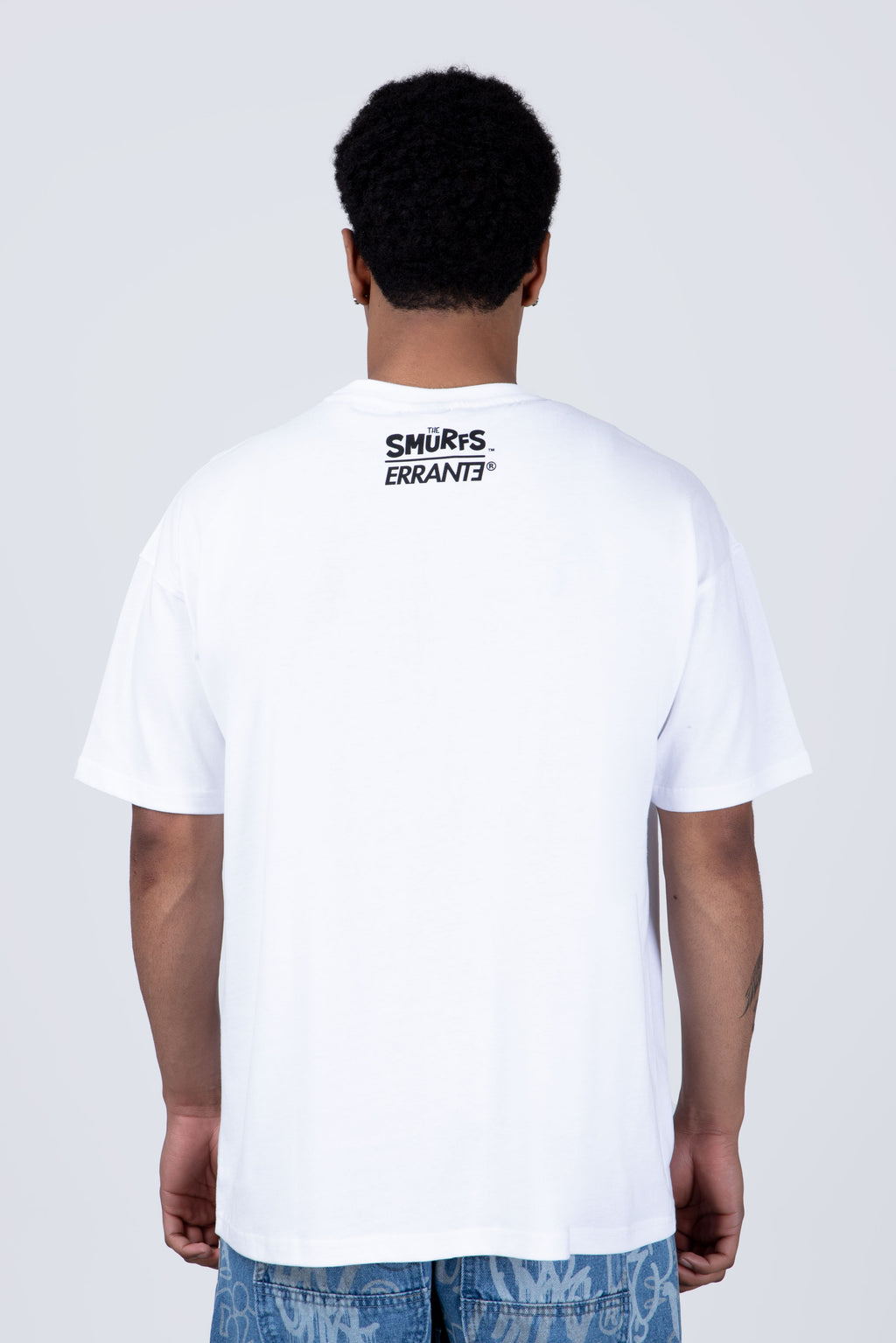 Polera Manga Corta Pitufos Angrysmurf Blanco