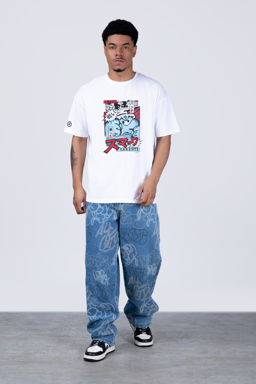 Polera Manga Corta Pitufos Angrysmurf Blanco