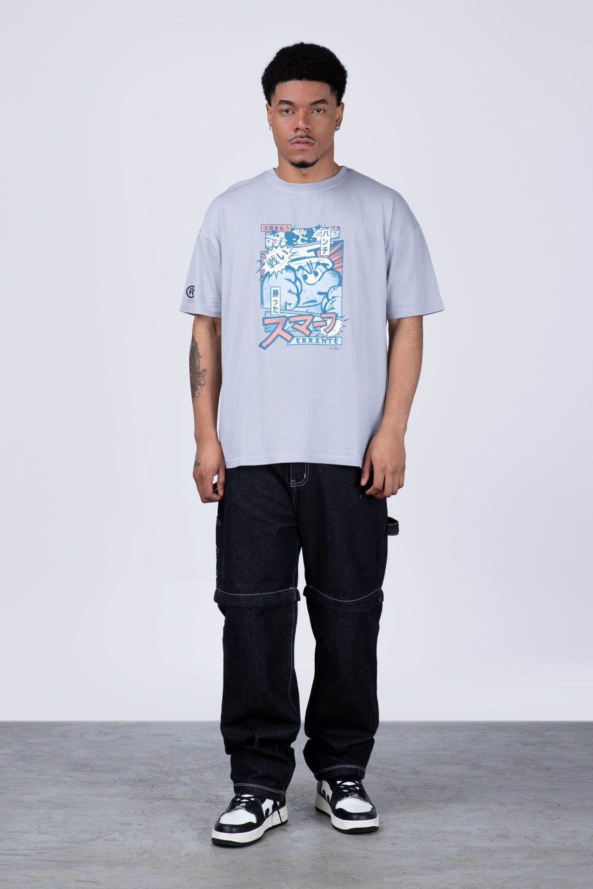 Polera Manga Corta Pitufos Angrysmurf Gris