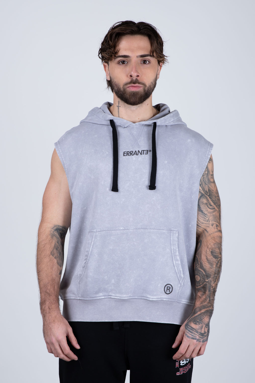 Poleron Con Gorro Sin Manga Frontlever Gris