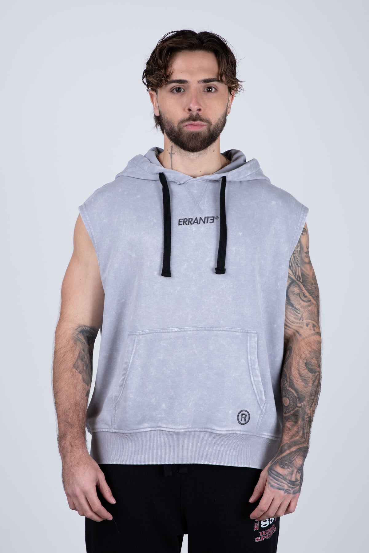 Poleron Con Gorro Sin Manga Frontlever Gris
