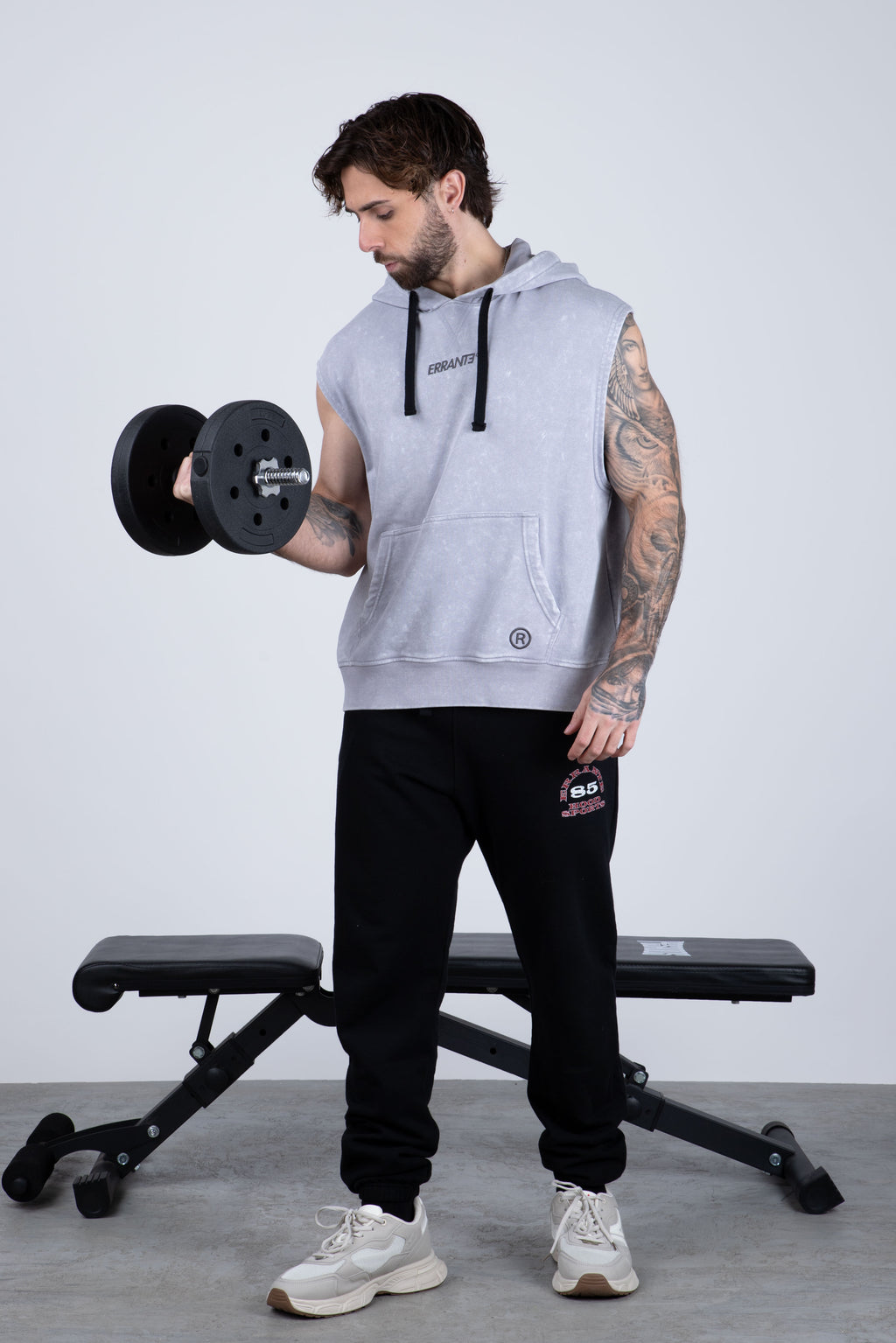 Poleron Con Gorro Sin Manga Frontlever Gris