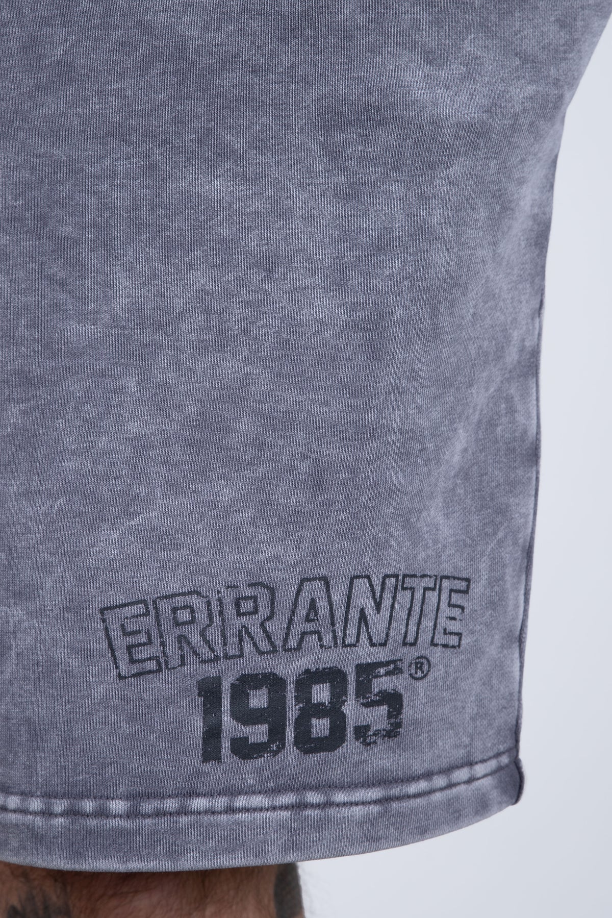 Short Pitch Gris