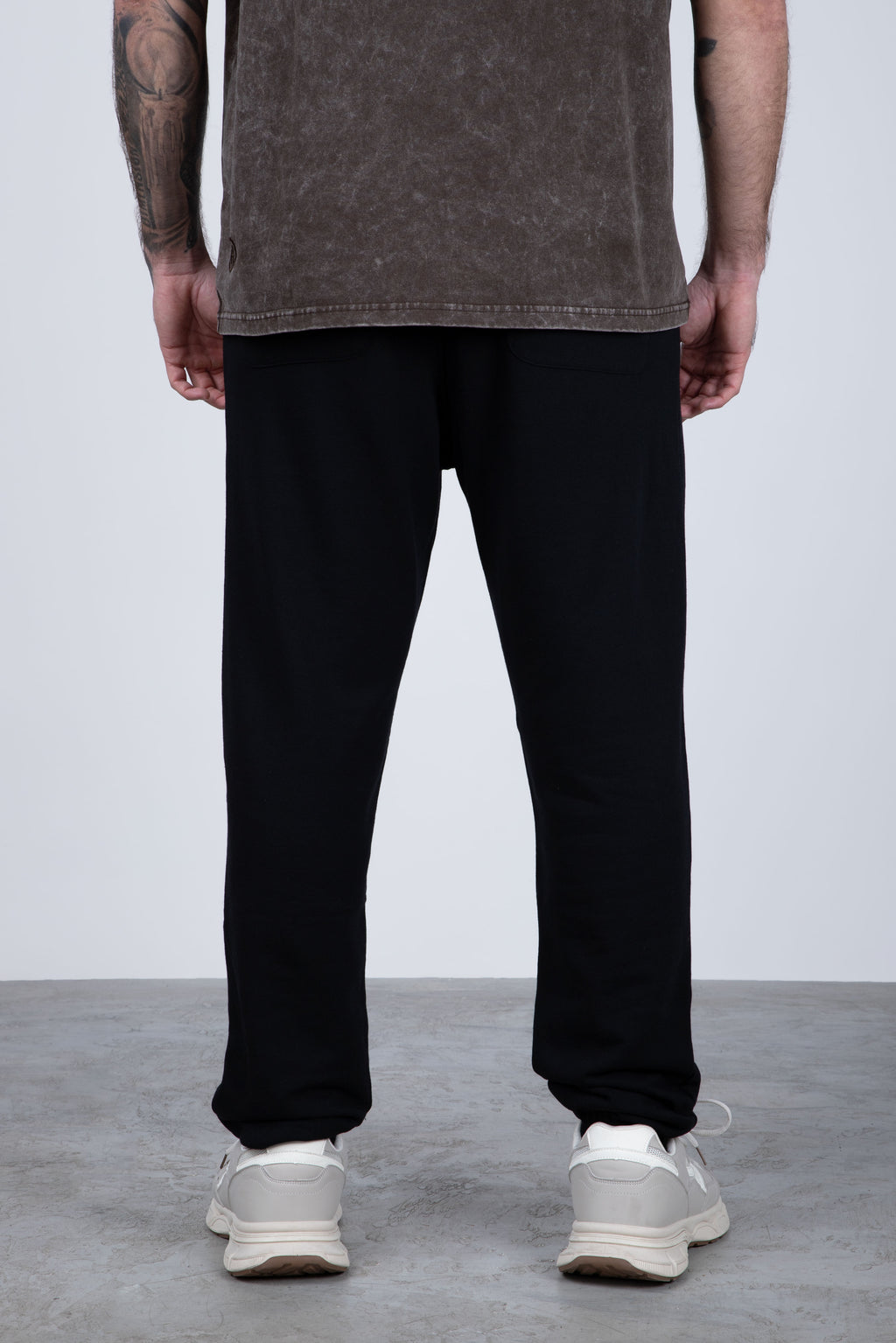 Jogger Comfy Goldd Negro