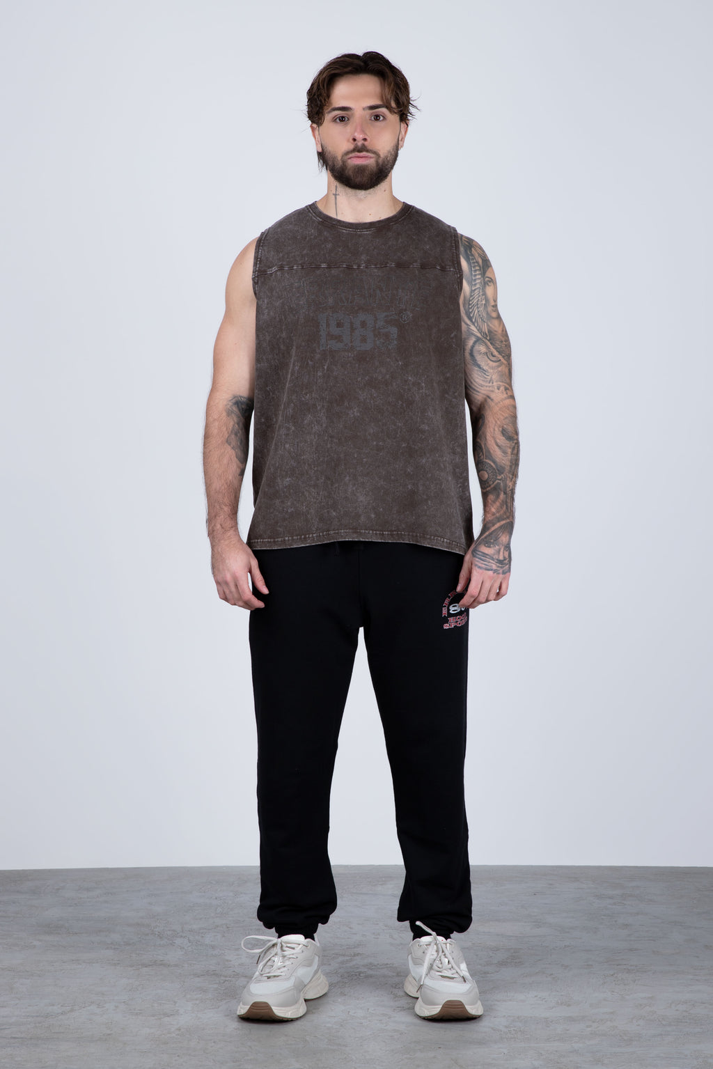 Jogger Comfy Goldd Negro