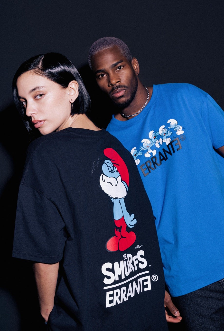 Polera Manga Corta Pitufos Papasmurf Negro ERRANTE